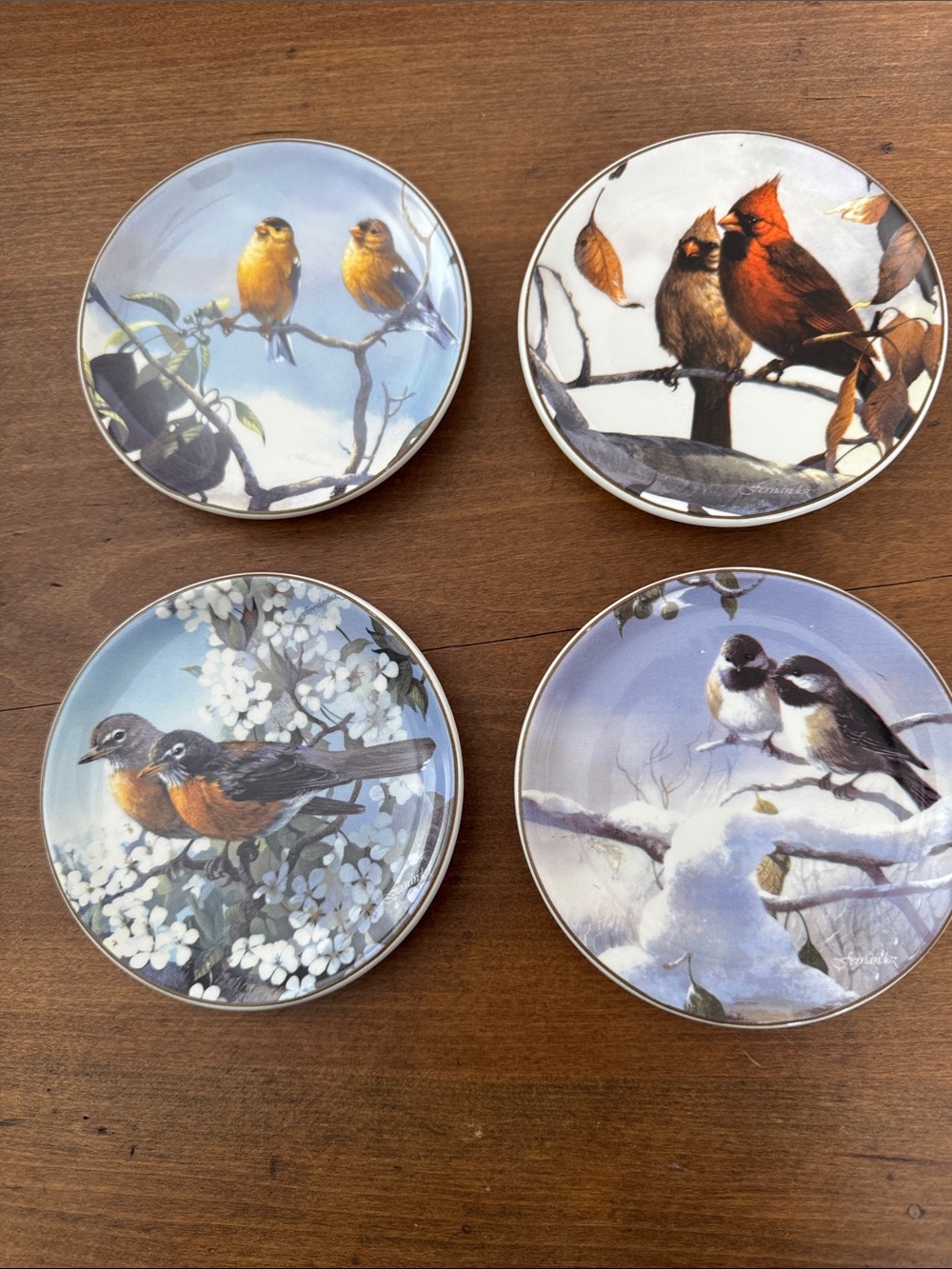 Decorative Bird Accent Plate Set in Blue, Brown and Cream